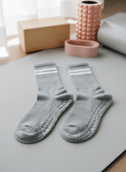 Damskie skarpety do jogi i pilatesu – długie z ABS - Sooks